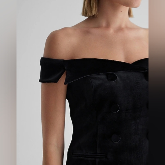 Express Velvet Off The Shoulder Faux Double Breasted Top Size M - Picture 2 of 11